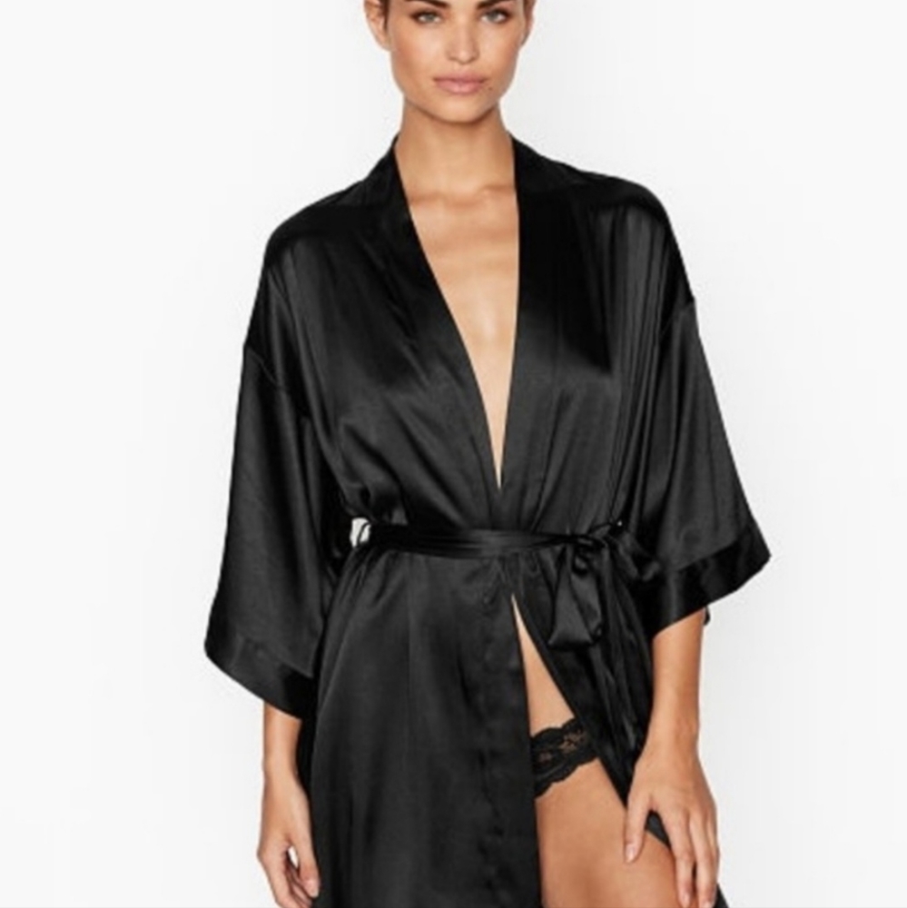 Victoria's secret NWT short satin kimono robe